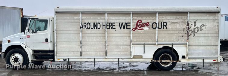 image for item DN0665 2003 Freightliner  Business Class M2 delivery truck