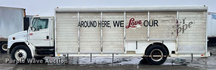 image for item DN0665 2003 Freightliner  Business Class M2 delivery truck