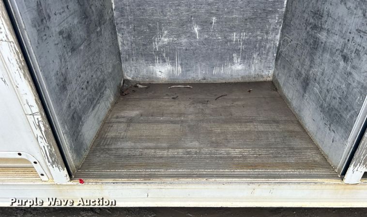 image for item DN0665 2003 Freightliner  Business Class M2 delivery truck