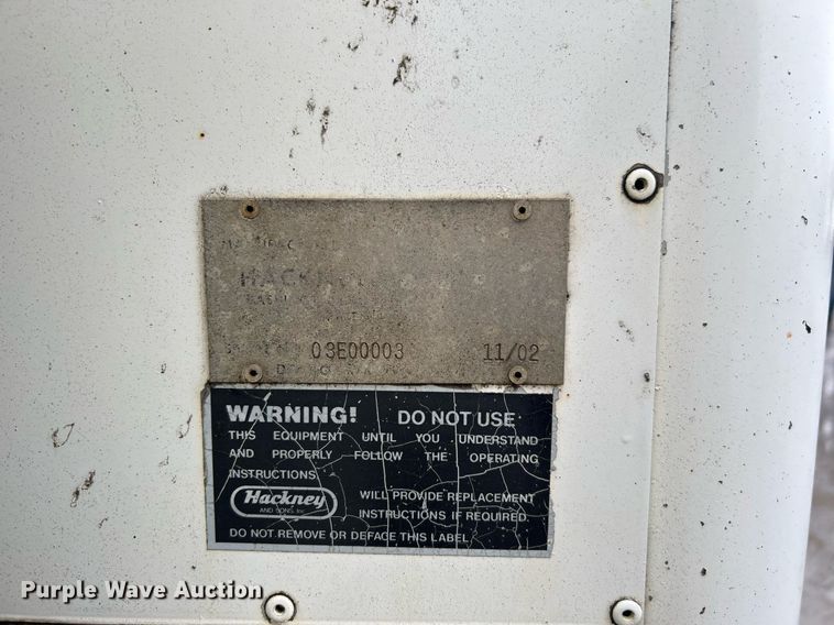 image for item DN0665 2003 Freightliner  Business Class M2 delivery truck