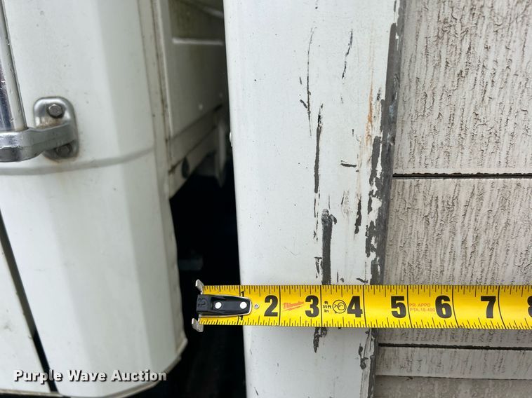 image for item DN0665 2003 Freightliner  Business Class M2 delivery truck