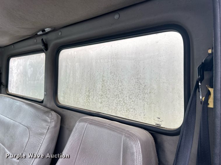 image for item DN0665 2003 Freightliner  Business Class M2 delivery truck