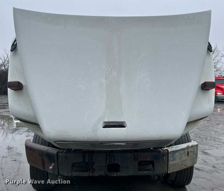 image for item DN0665 2003 Freightliner  Business Class M2 delivery truck