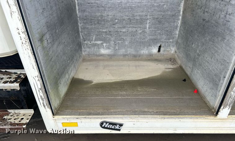 image for item DN0665 2003 Freightliner  Business Class M2 delivery truck