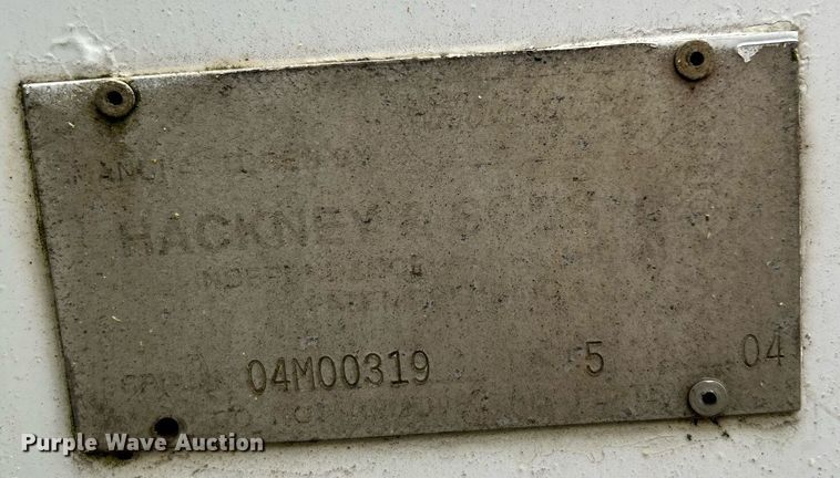 image for item DN0667 2005 International  4300 SBA delivery truck