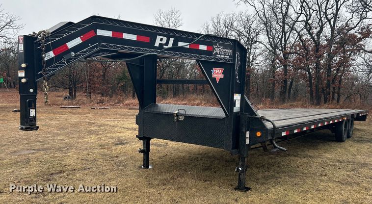 image for item DN0672 2021 PJ Trailers Gooseneck LS322 equipment trailer