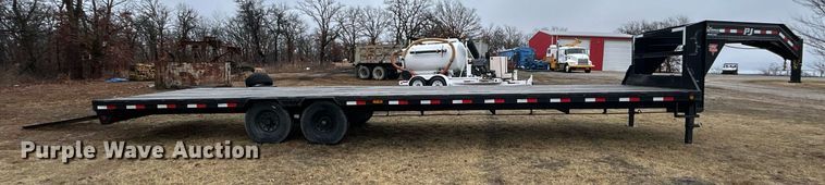 image for item DN0672 2021 PJ Trailers Gooseneck LS322 equipment trailer