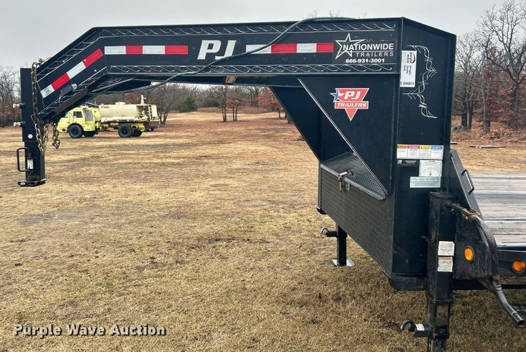 image for item DN0672 2021 PJ Trailers Gooseneck LS322 equipment trailer