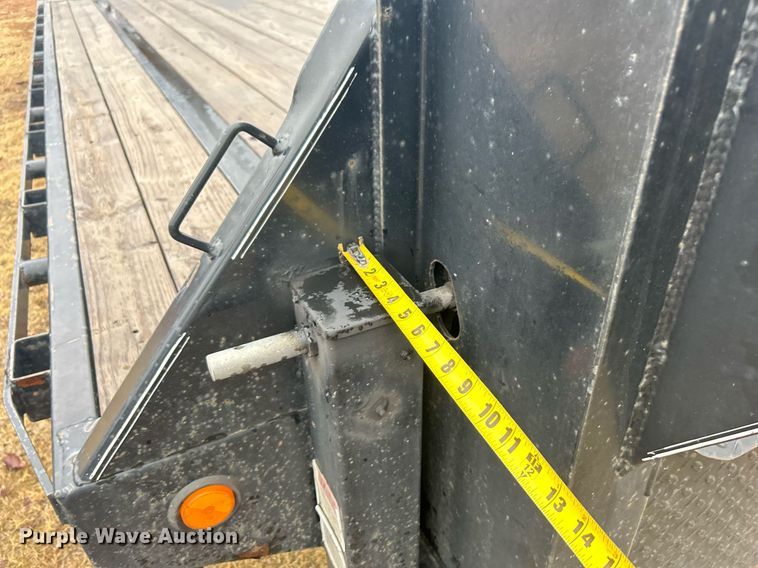 image for item DN0672 2021 PJ Trailers Gooseneck LS322 equipment trailer