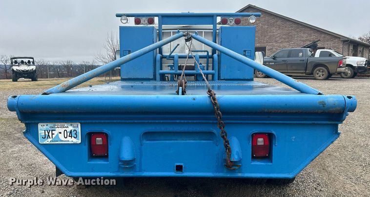 image for item DN0674 1979 Ford F350 Custom winch truck