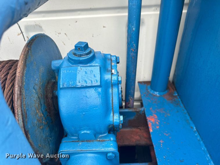 image for item DN0674 1979 Ford F350 Custom winch truck