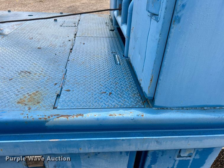 image for item DN0674 1979 Ford F350 Custom winch truck