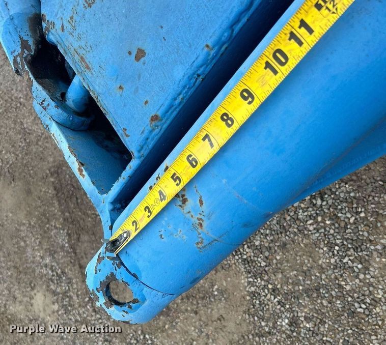 image for item DN0674 1979 Ford F350 Custom winch truck