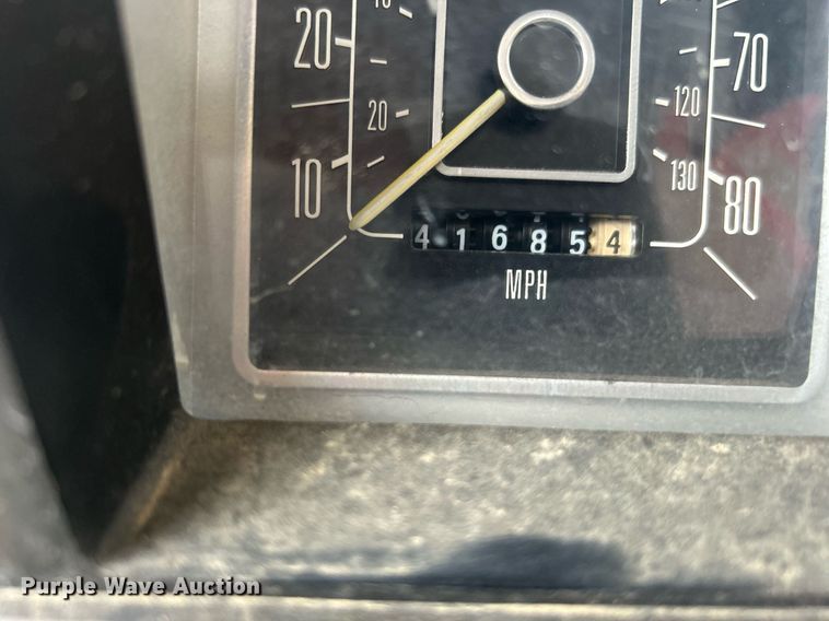 image for item DN0674 1979 Ford F350 Custom winch truck