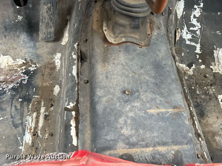 image for item DN0674 1979 Ford F350 Custom winch truck