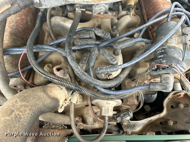 image for item DN0674 1979 Ford F350 Custom winch truck