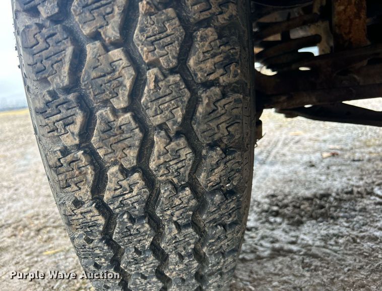 image for item DN0674 1979 Ford F350 Custom winch truck