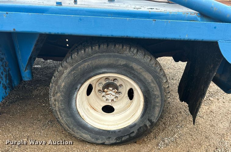 image for item DN0674 1979 Ford F350 Custom winch truck