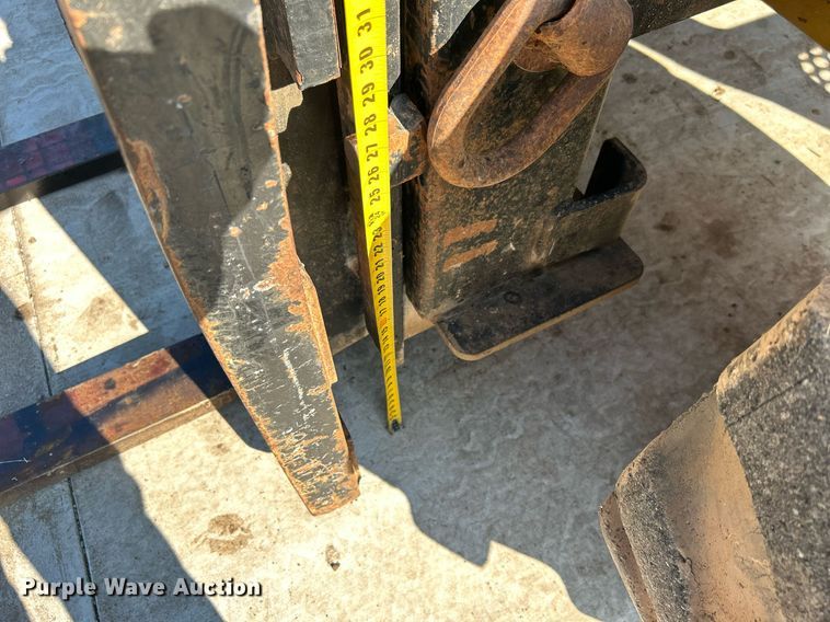 image for item DN0683 2000 Eagle Picher RT602WD forklift