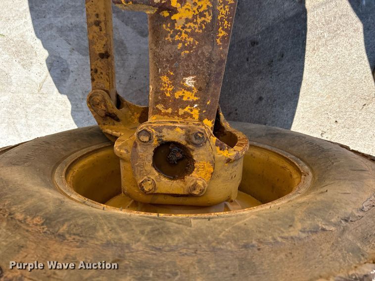 image for item DN0683 2000 Eagle Picher RT602WD forklift