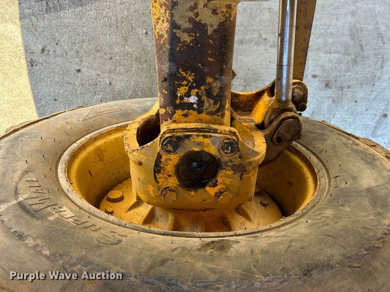 image for item DN0683 2000 Eagle Picher RT602WD forklift