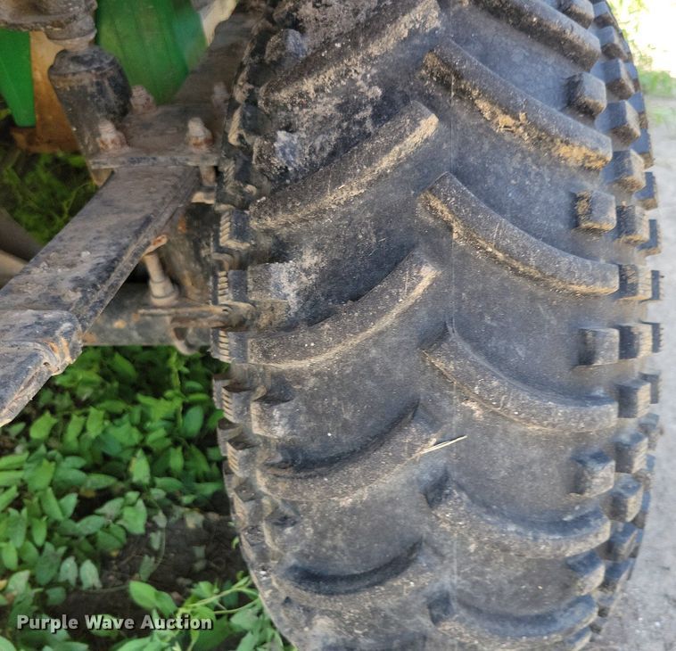 image for item DN4085 EZ GO golf cart