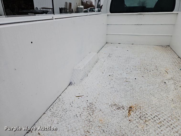 image for item DN7131 2004 Chevrolet  C5500 utility / service truck