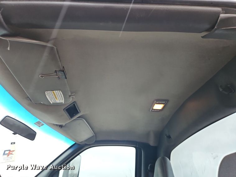 image for item DN7131 2004 Chevrolet  C5500 utility / service truck