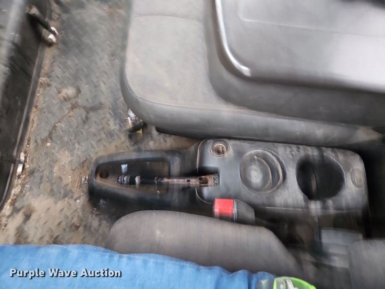 image for item DN7131 2004 Chevrolet  C5500 utility / service truck