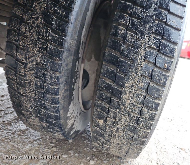 image for item DN7131 2004 Chevrolet  C5500 utility / service truck