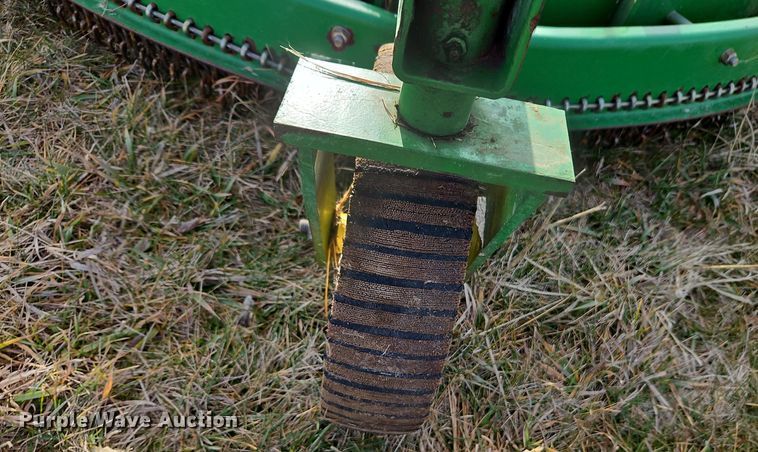 image for item DN7209 2008 John Deere MX6 rotary mower