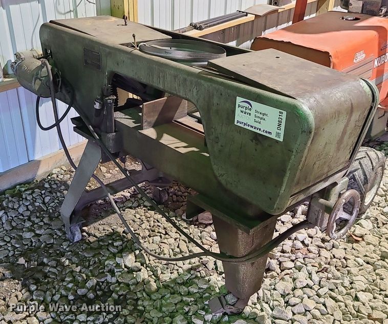 image for item DN8318 Kysr Machine Tool KJ10  band saw