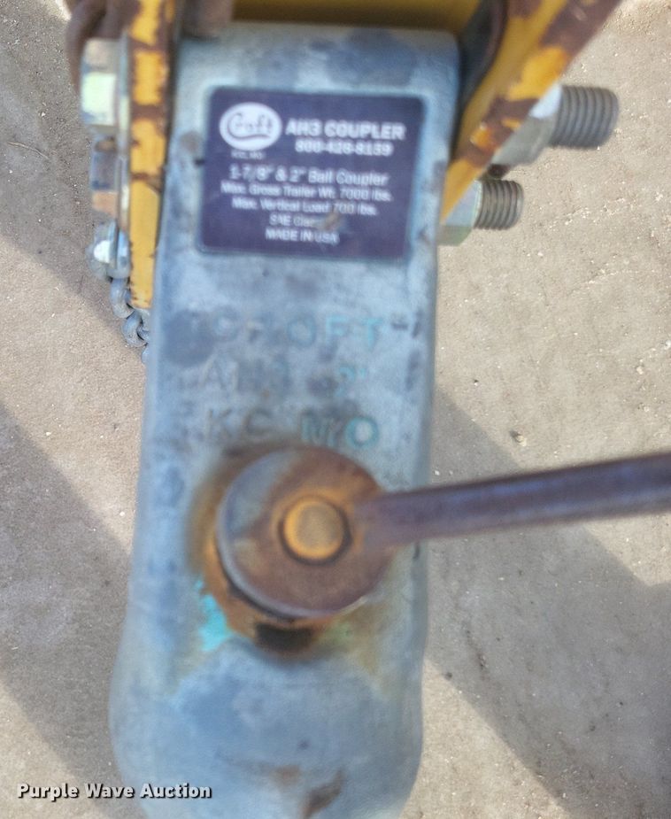 image for item DO4793 2016 Vermeer BC700XL wood chipper