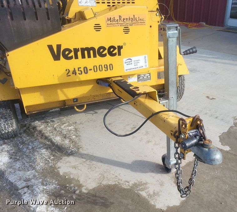 image for item DO4793 2016 Vermeer BC700XL wood chipper