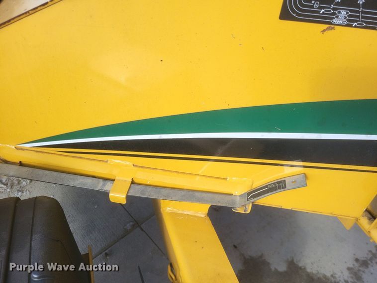 image for item DO4793 2016 Vermeer BC700XL wood chipper