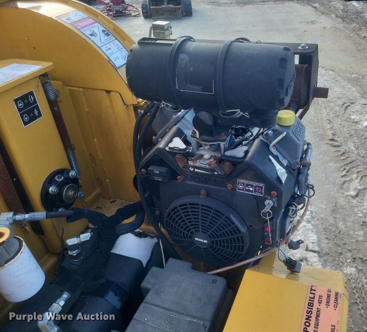 image for item DO4793 2016 Vermeer BC700XL wood chipper