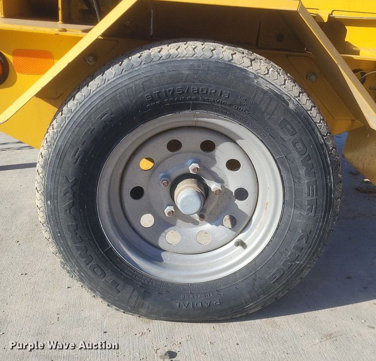 image for item DO4793 2016 Vermeer BC700XL wood chipper