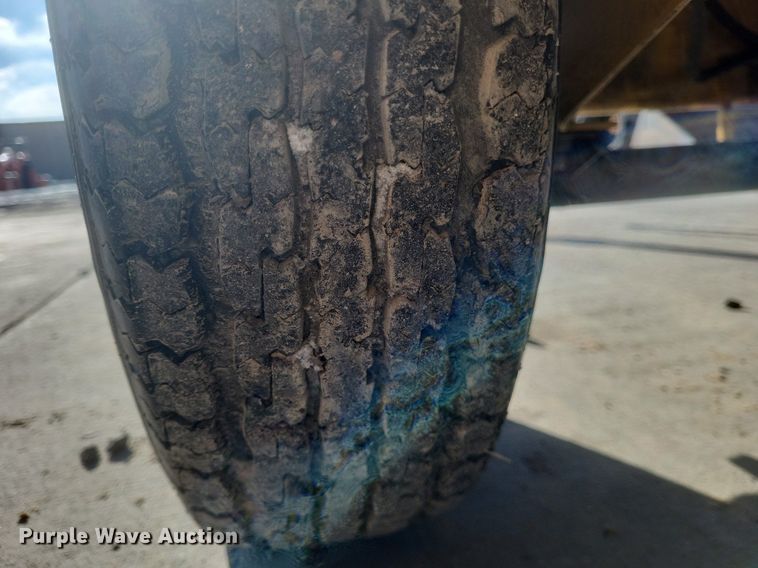 image for item DO4793 2016 Vermeer BC700XL wood chipper