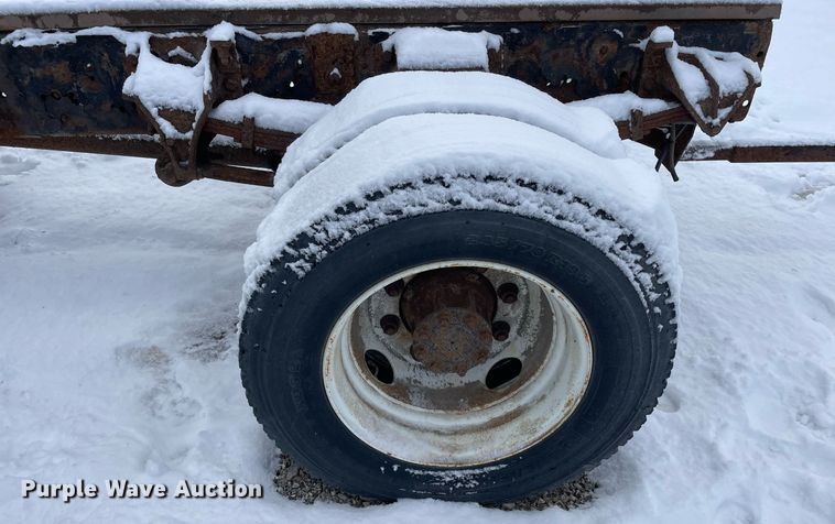 image for item DP0283 2007 International  4300 truck cab and chassis