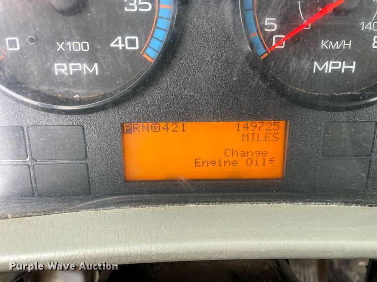 image for item DP0284 2012 International  4300 truck cab and chassis