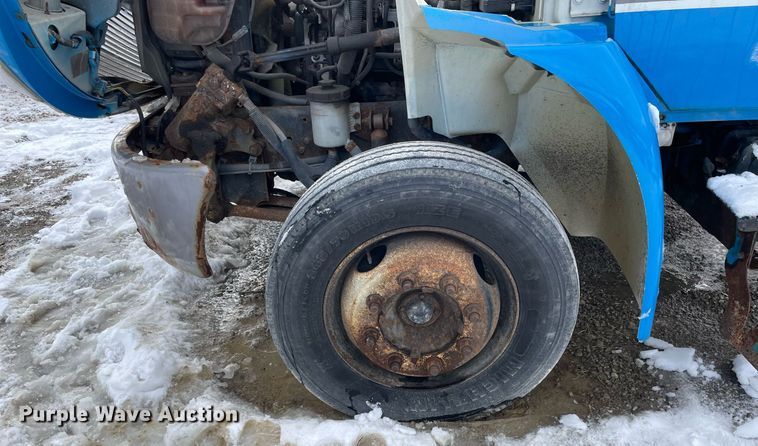 image for item DP0284 2012 International  4300 truck cab and chassis