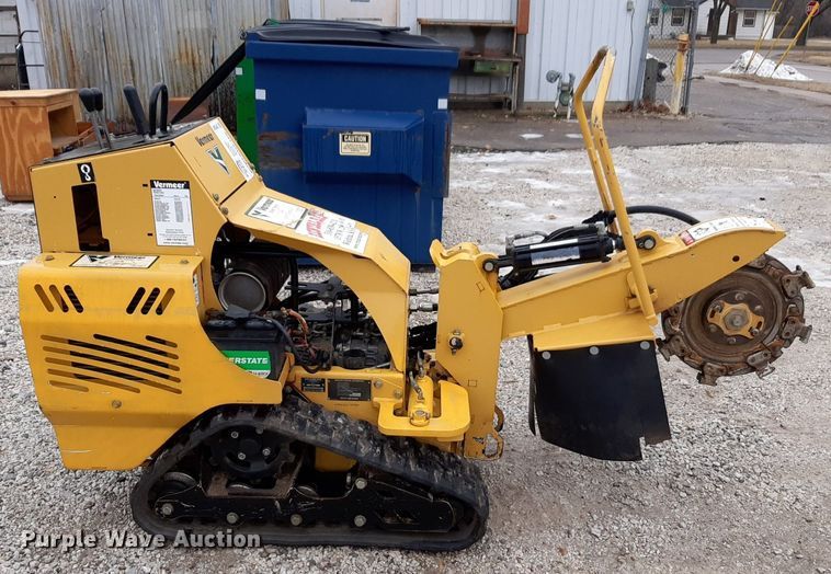 image for item DP2561 2019 Vermeer SC30TX stump grinder