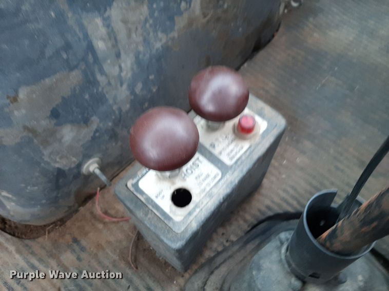 image for item DP2580 1994 Ford Aero Max L9000 dump truck