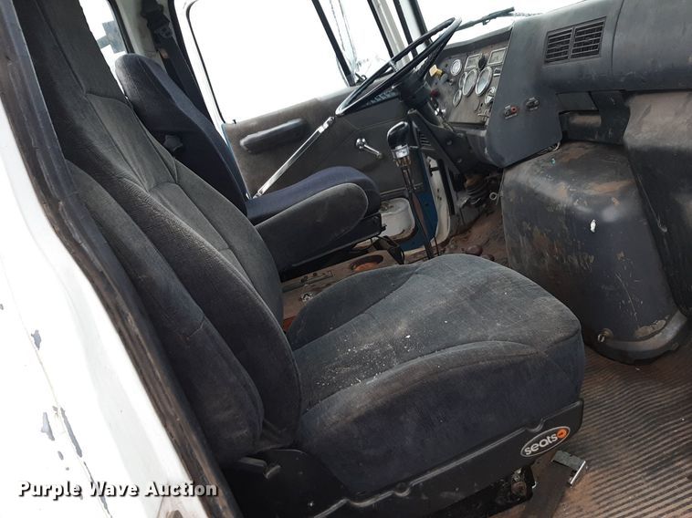 image for item DP2580 1994 Ford Aero Max L9000 dump truck