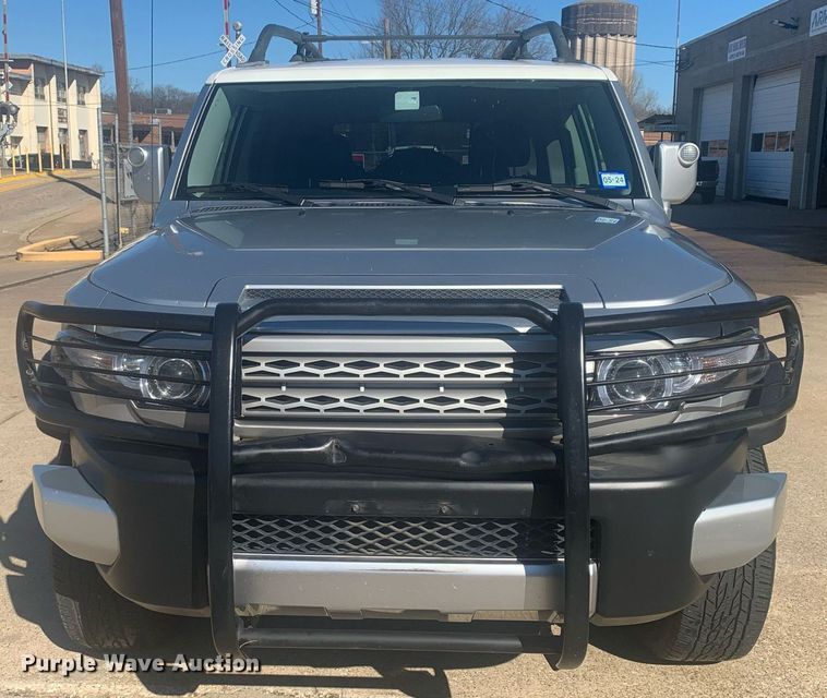 image for item DP8832 2007 Toyota  FJ Cruiser SUV