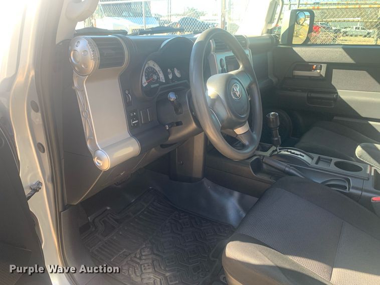 image for item DP8832 2007 Toyota  FJ Cruiser SUV