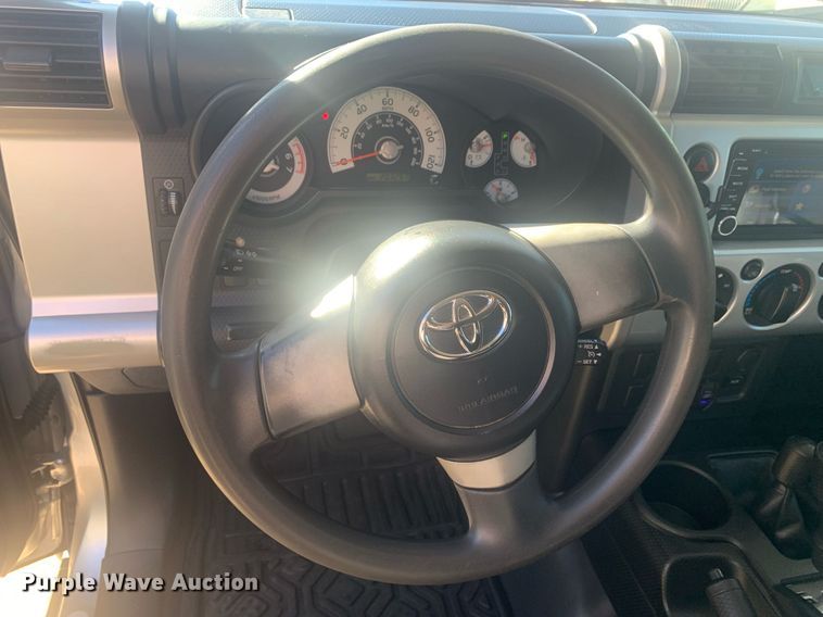 image for item DP8832 2007 Toyota  FJ Cruiser SUV