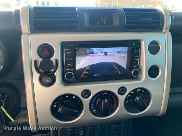 image for item DP8832 2007 Toyota  FJ Cruiser SUV