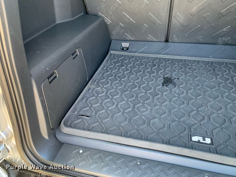 image for item DP8832 2007 Toyota  FJ Cruiser SUV