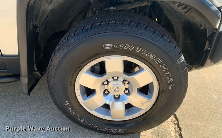 image for item DP8832 2007 Toyota  FJ Cruiser SUV